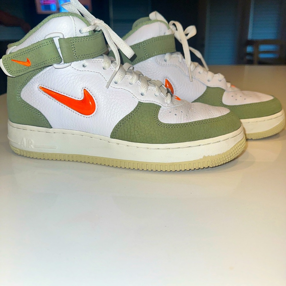Nike Green and White Sneakers